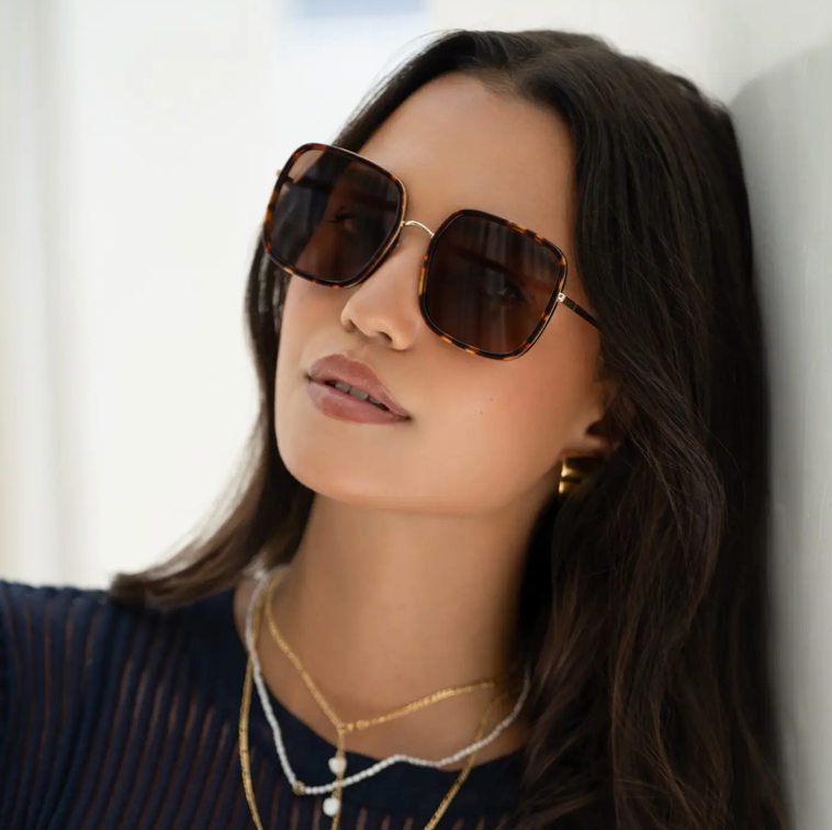 Freyrs Sunglasses w/case
